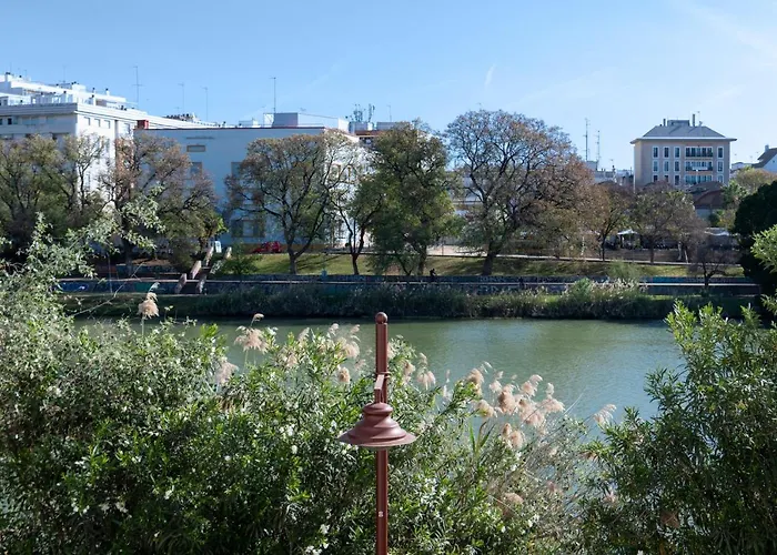 Leones Home, Parking Y Vistas Al Rio