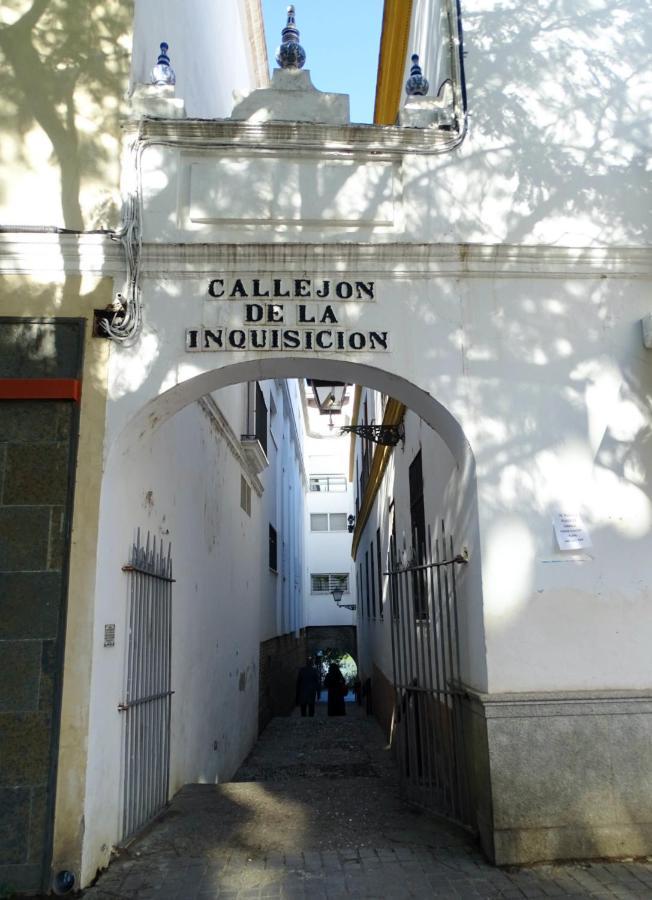 Leones Home, Parking Y Vistas Al Rio Apartment Sevilla