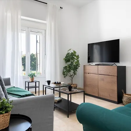 Leones Home, Parking Y Vistas Al Rio Sevilla Exterior foto
