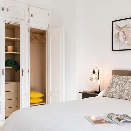 Leones Home, Parking Y Vistas Al Rio Sevilla Exterior foto